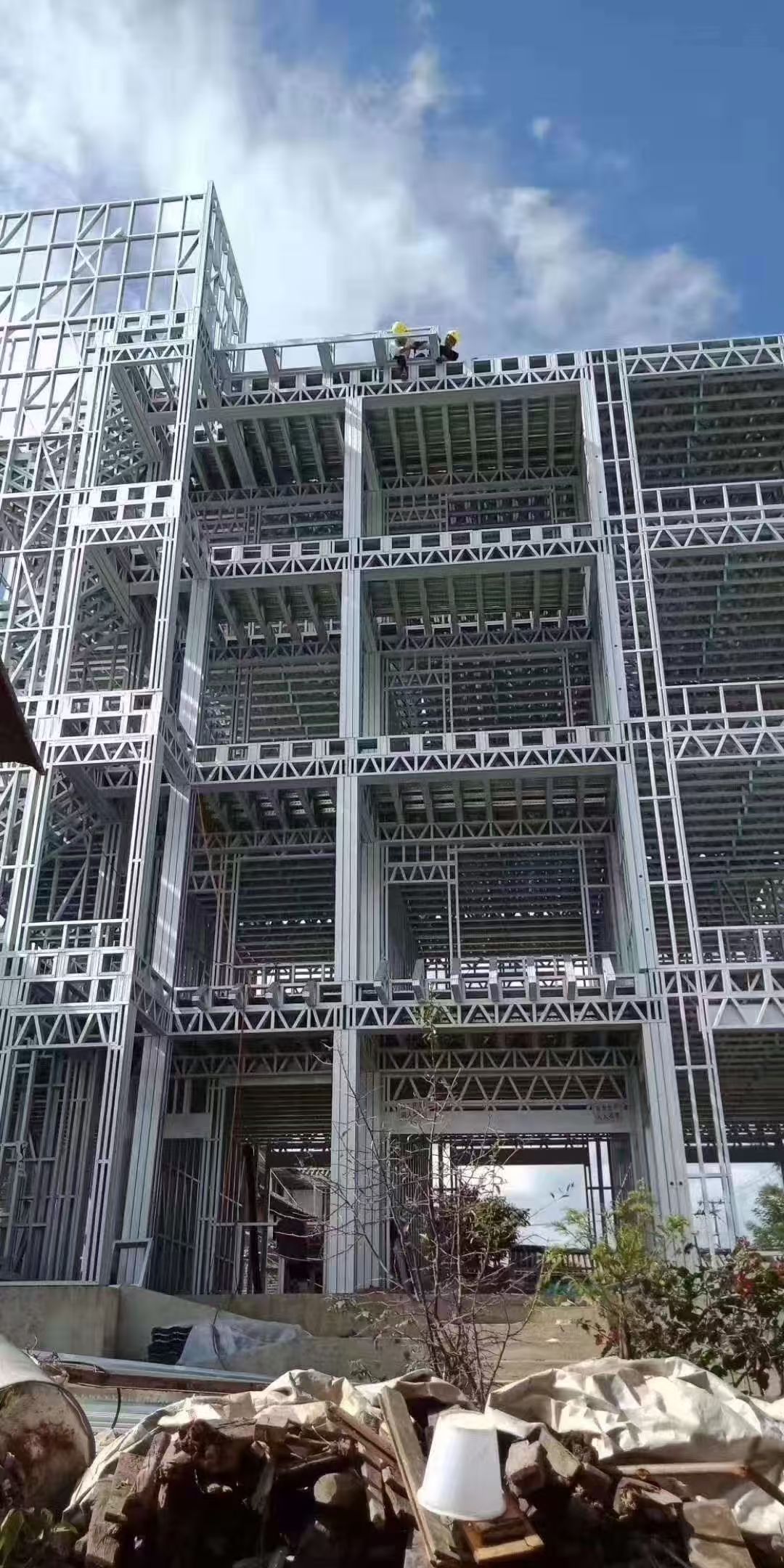 龙德轻钢建筑